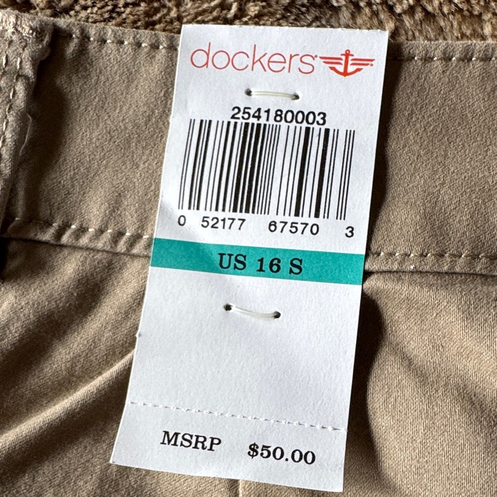 Dockers Women’s Khaki Pants – Size 16 Short (NWT) Hello Smooth Fit - Picture 10 of 10